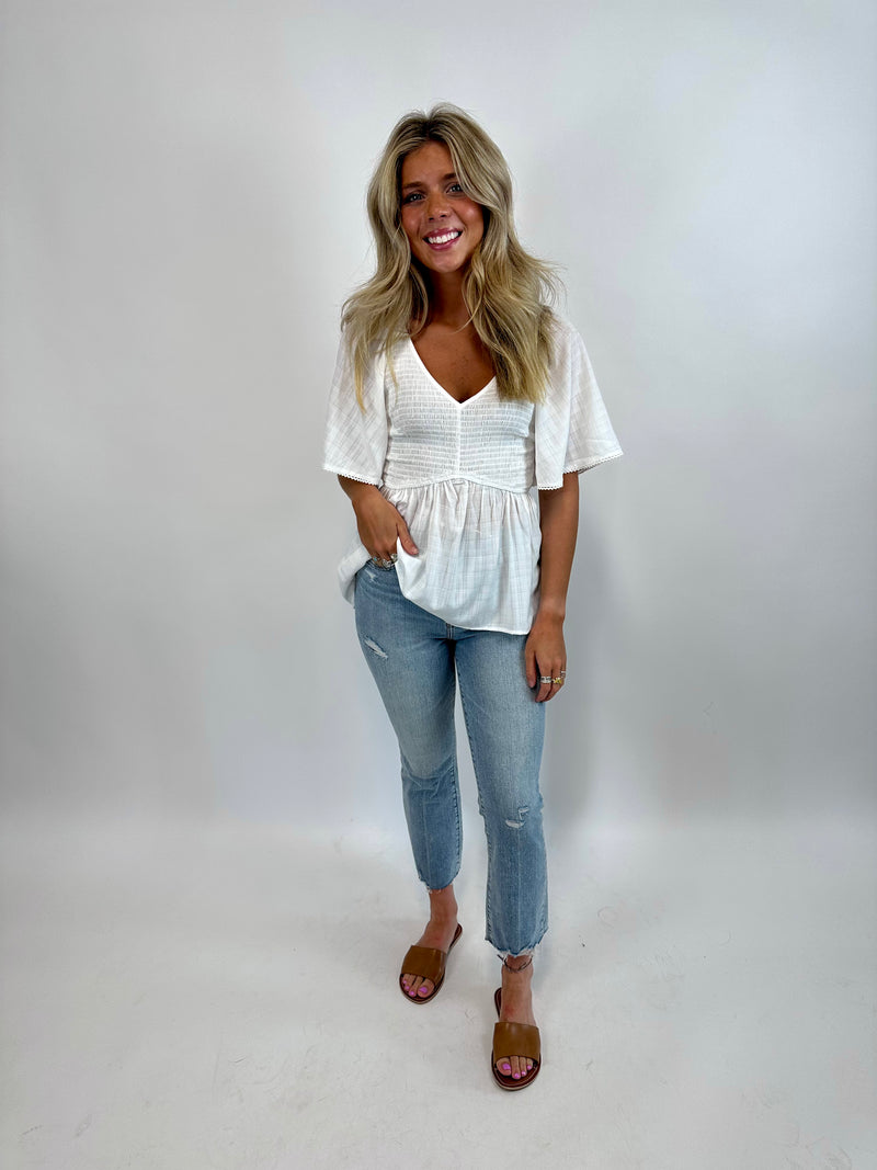 STAYING A WHILE | FLUTTER SLEEVE TOP