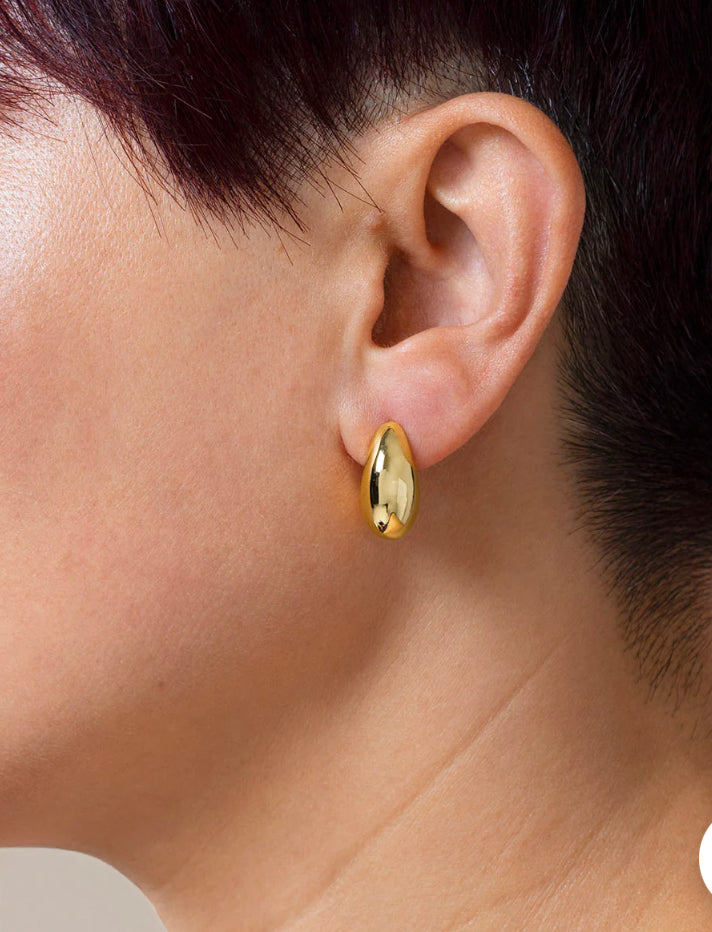 CRESCENT STUD EARRING | ZENZII